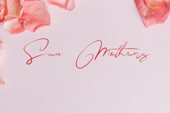Sun Mothers Font for Web Design